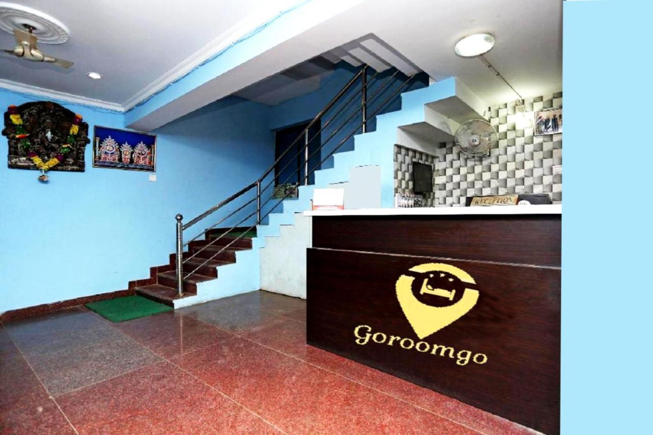 Goroomgo Sai Sandpiper ! গোরুমগো সাই স্যান্ডপাইপার! পুরী Near-sea-sight-beach-and-temple-spacious-room With-wifi-restaurant-and-parking-facilities-prime-location-best In Puri