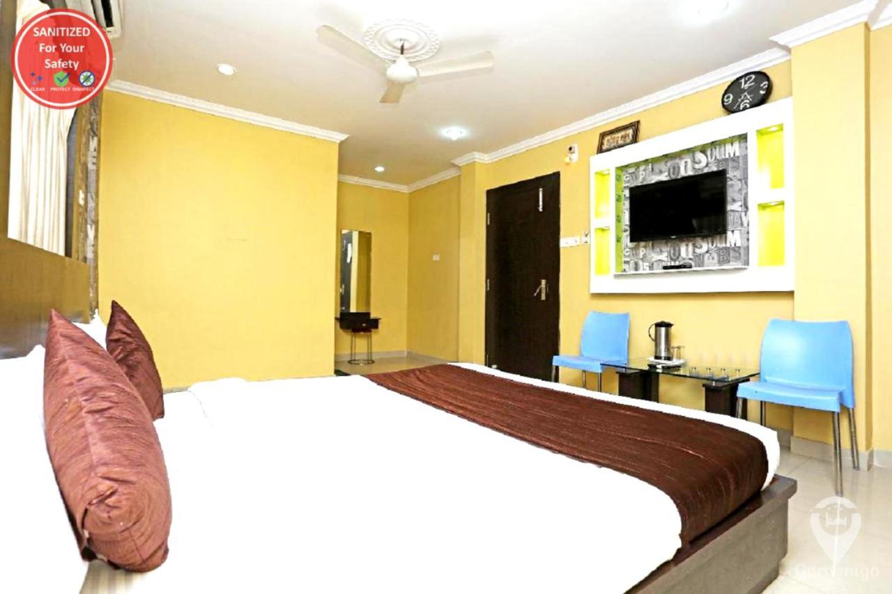 Goroomgo Sai Sandpiper ! গোরুমগো সাই স্যান্ডপাইপার! পুরী Near-sea-sight-beach-and-temple-spacious-room With-wifi-restaurant-and-parking-facilities-prime-location-best In 3* Puri