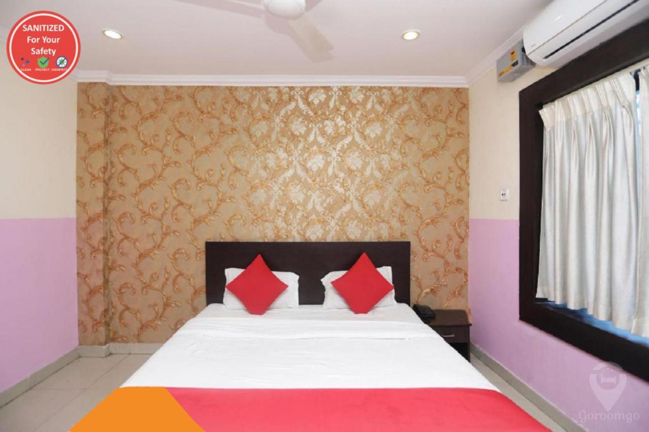 Goroomgo Sai Sandpiper ! গোরুমগো সাই স্যান্ডপাইপার! পুরী Near-sea-sight-beach-and-temple-spacious-room With-wifi-restaurant-and-parking-facilities-prime-location-best In