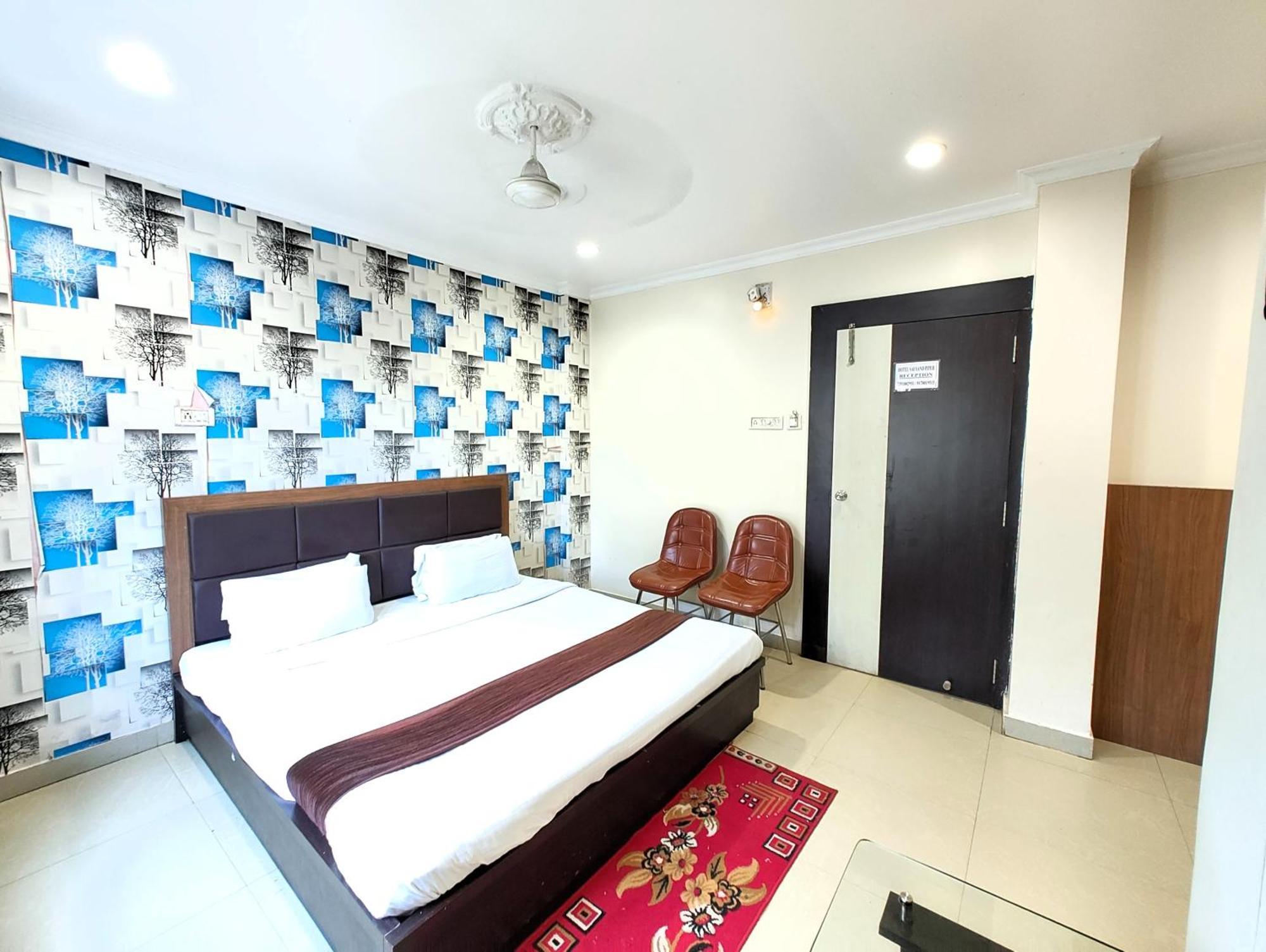 Goroomgo Sai Sandpiper ! গোরুমগো সাই স্যান্ডপাইপার! পুরী Near-sea-sight-beach-and-temple-spacious-room With-wifi-restaurant-and-parking-facilities-prime-location-best In Hotel 3*