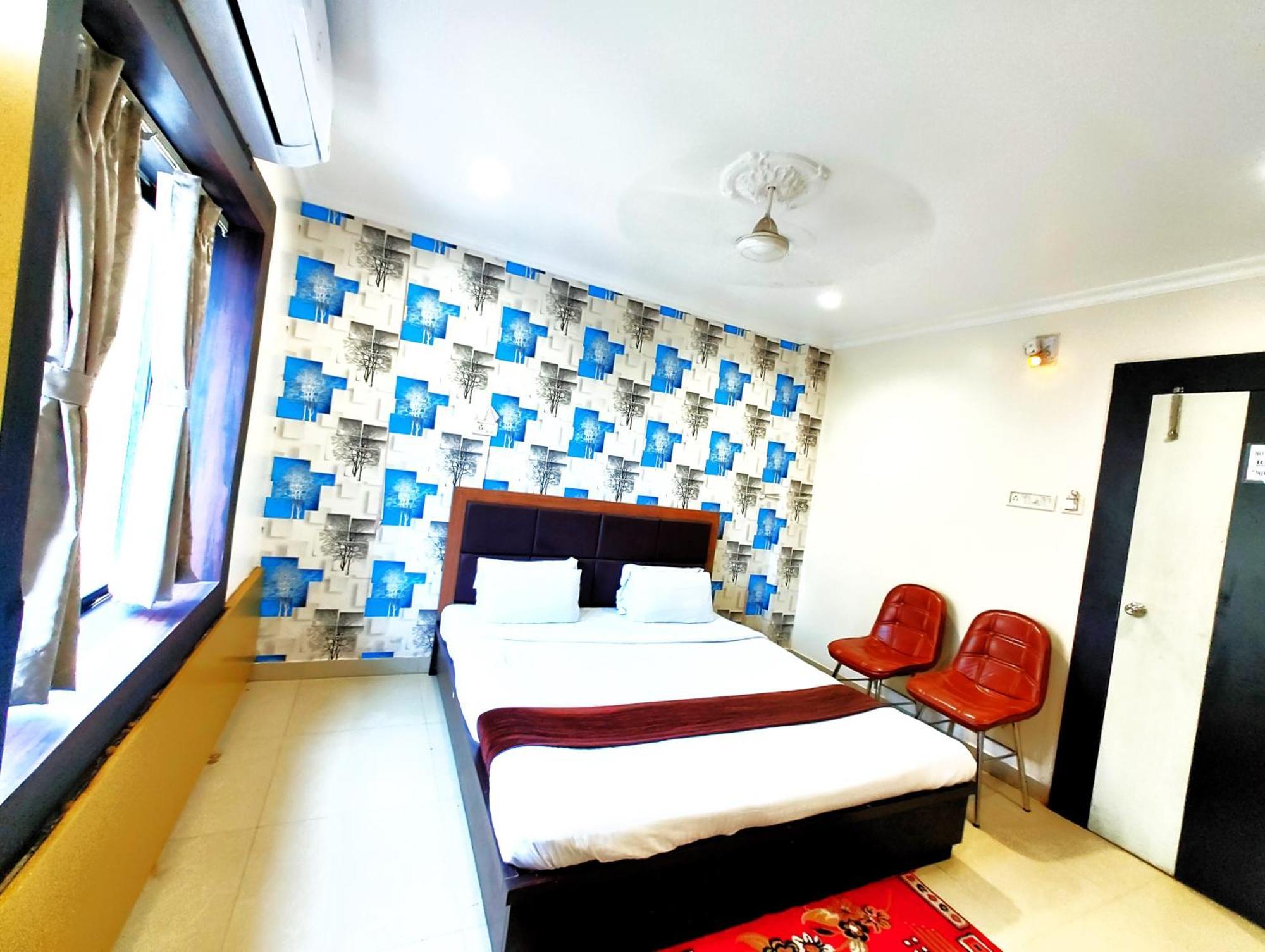 Hotel Goroomgo Sai Sandpiper ! গোরুমগো সাই স্যান্ডপাইপার! পুরী Near-sea-sight-beach-and-temple-spacious-room With-wifi-restaurant-and-parking-facilities-prime-location-best In